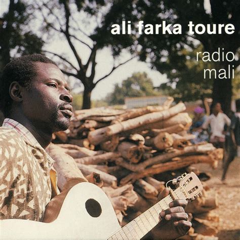 Ali Farka Toure's 'Tounkora' - ein berührender Tribut an die Traditionen des Malischen Blues mit einem Hauch von hypnotischer Energie