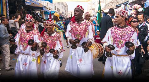  Gnawa Blues – Eine hypnotische Fusion aus marokkanischen Rhythmen und westlichem Bluesfeeling